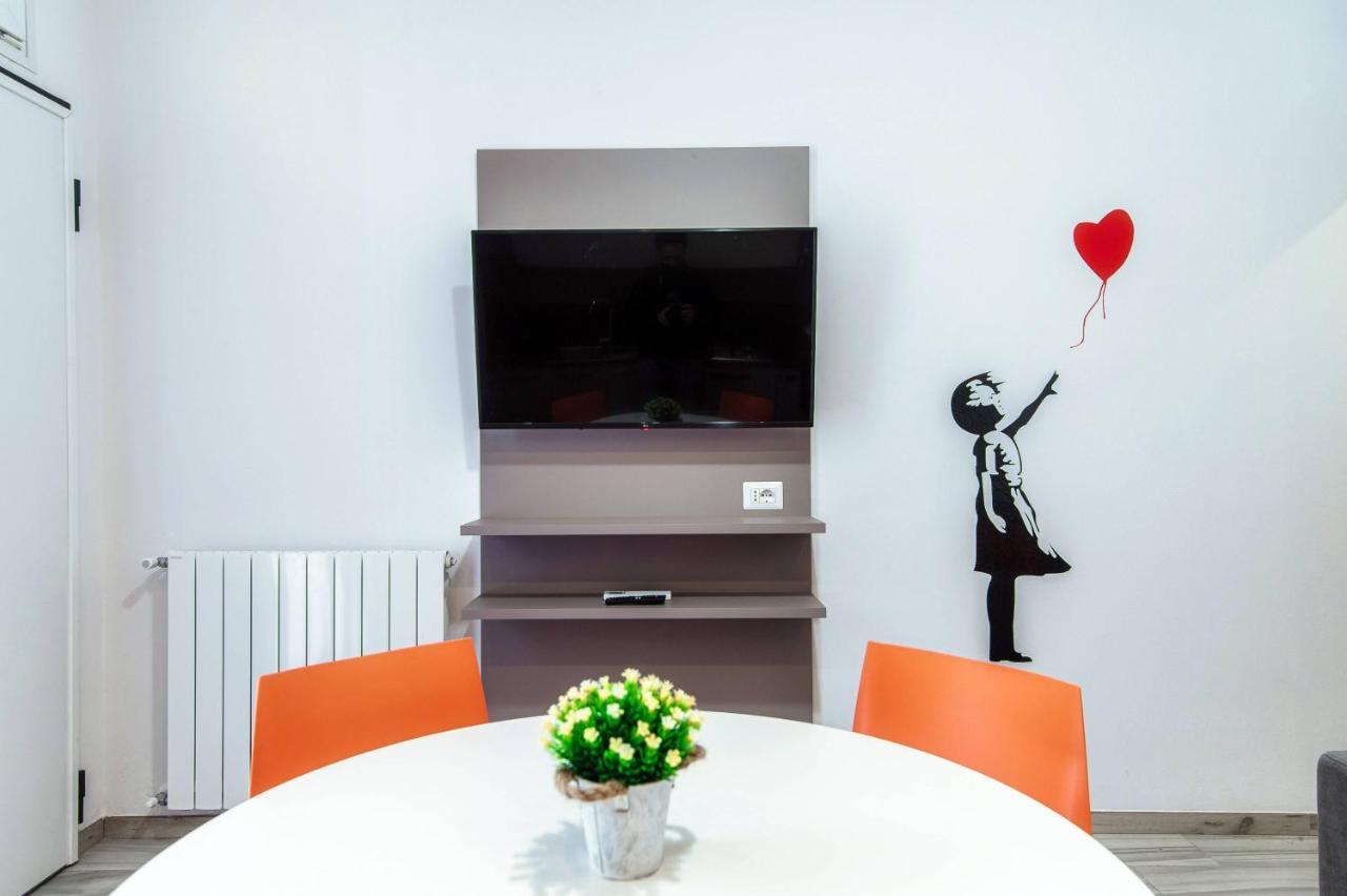 Lianora Apartment By Quokka 360 - Comfortable And Modern Flat In The Centre Of Como Bagian luar foto